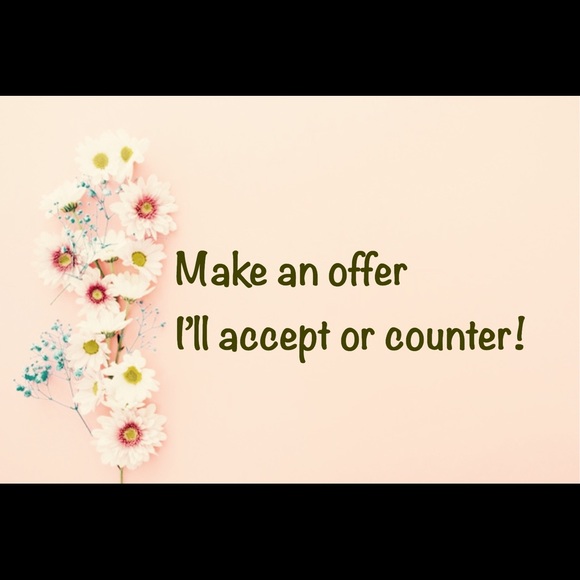 ❤️Meet your Posher, Janice❤️ - Picture 2 of 2